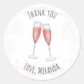 ピンクのブライダルシャワー ワインボトルラベル お礼 ラウンドシール (正面)
