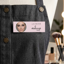 ピンクのブロッシュ ビューティー プロフェッショナル MUA 写真