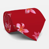 ピンクのプルメリア赤い熱帯花のパターン ネクタイ (ロール)