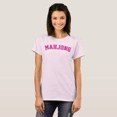 ピンクのプレッピー大学風マージャングラフィック Tシャツ (正面フル)