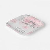 ピンクのベビーその寒い外の冬の赤ちゃんシャワー ペーパープレート (傾斜あり)