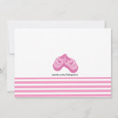 ピンクのベビーのクローズラインベビーシャワーの招待状 招待状 (裏面)