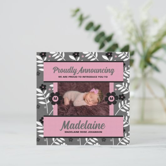 ピンクのベビーの発表フローラとベビー写真 案内状 (スタンド正面)