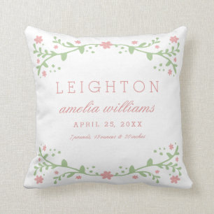 ピンクのベビーの誕生情報枕でかわいらしい クッション