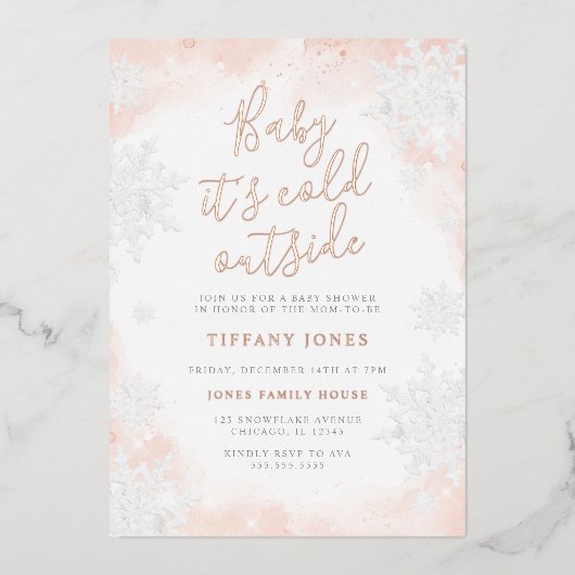 ピンクのベビー外は寒いベビーシャワー 箔招待状 (正面)