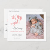 ピンクのベビー足その女の子の写真の誕生の発表 案内ポストカード (正面/裏面)