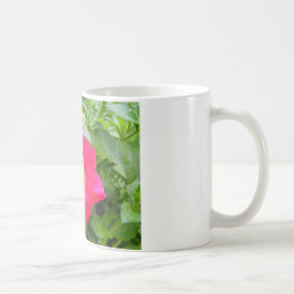 ピンクのペチュニアの花 コーヒーマグカップ