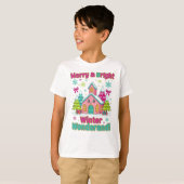 "ピンクのホリデービレッジの魔法" Tシャツ (正面フル)