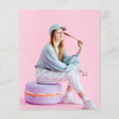 ピンクのホログラフィックフォトバジェット誕生日の招待状 (裏面)