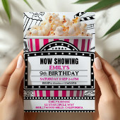 ピンクのポップコーンの映画鑑賞会パーティーの招待状 招待状
