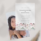 ピンクのポピーの牧草地とカップル写真結婚の 招待状