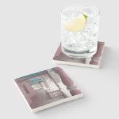 ピンクのポーチに冬の雪 – マーサのブドウ畑 ストーンコースター (横)