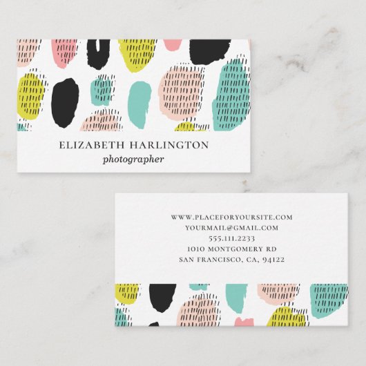 ピンクのミントの黒いブラシストローク。モダンプロフェッショナル 名刺 (正面/裏面)