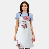 ピンクのメイクアップアーティスト エプロン (着用した状態)