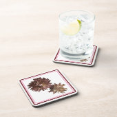 ピンクのメイブと濃い赤いイチゴ コースター (右側)