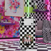 ピンクのモノグラムの花の黒と白のカスタ市松模様にス Case-Mate iPhoneケース