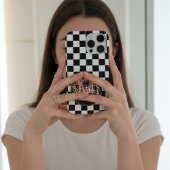 ピンクのモノグラムの花の黒と白のカスタ市松模様にス Case-Mate iPhoneケース