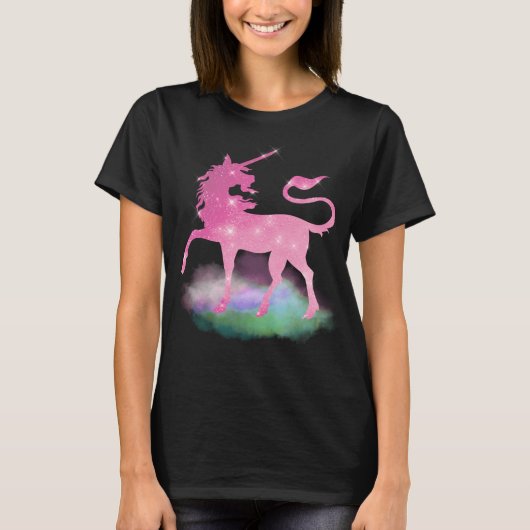 ピンクのユニコーンの女性のファンタジーTシャツ Tシャツ (正面)