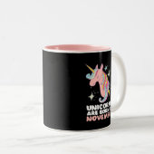 ピンクのユニコーン生まれが11月の誕生日の女の子 ツートーンマグカップ (正面右)