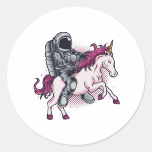 ピンクのユニコーンTシャツハットに搭乗する宇宙飛行士 ラウンドシール