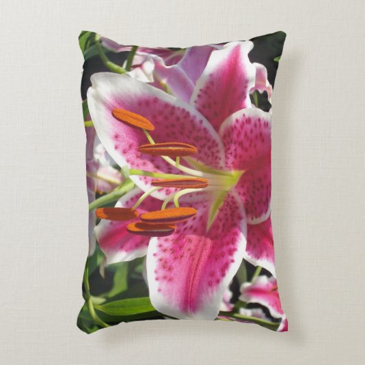 ピンクのユリのピンクのフローラピンクの花の熱帯花 アクセントクッション (正面(垂直))