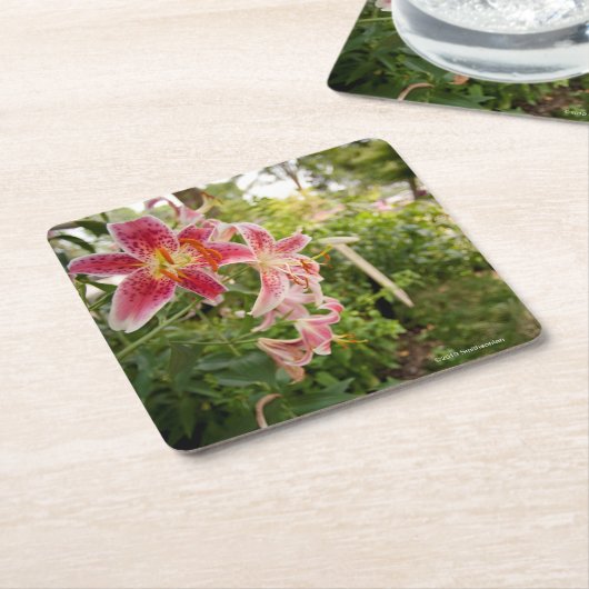 ピンクのユリ スクエアペーパーコースター (アングル)