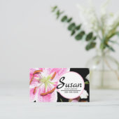 ピンクのユリ |黒に繊細なピンクのユリの花 名刺 (スタンド正面)