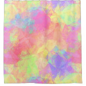 ピンクのライムグリーンパープルブルーポリゴンアートパターン シャワーカーテン (正面)