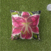 ピンクのライリピンクの熱帯花ピンクのフローラ アウトドアクッション (芝生)