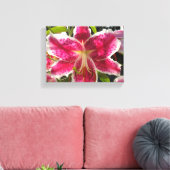 ピンクのライリピンクの熱帯花ピンクのフローラ キャンバスプリント (インサイチュ (リビング))