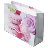 ピンクのラズベリーのマカロン フレンチペストリー 誕生日 ラージペーパーバッグ (裏面アングル)