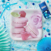 ピンクのラズベリーマカロンフランスのペストリー写真 ペーパープレート (パーティー)