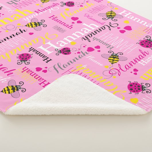 ピンクのラディバグ蜂ハート女の子名前をカスタムする シェルパブランケット (3/4)