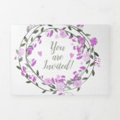 ピンクのラベンダーとパープルの牡丹の花をフィーチャーしたウェディング 三つ折り招待状 (カバー)