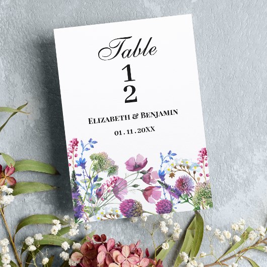 ピンクのラベンダーパープルワイルドフラワーテーブル番号 招待状