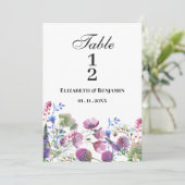 ピンクのラベンダーパープルワイルドフラワーテーブル番号 招待状 (スタンド正面)