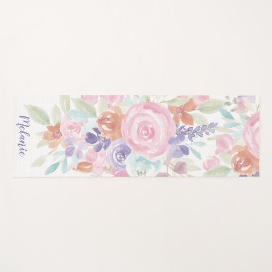 ピンクのラベンダーフローラの水色名モノグラム ヨガマット (正面(横))