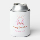 ピンクのラメの弓 名前+イニシャル+モノグラム 誕生日 缶クーラー (缶正面)