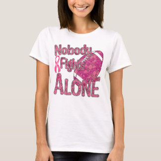 ピンクのラメ入りフットボールTシャツ デザイン: Nobody Fights Alone Tシャツ