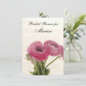 ピンクのランヌカルスの花をスクリプトブライダルシャワー 招待状 (スタンド正面)
