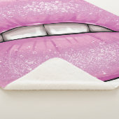 ピンクのリップカラーの歯付き光沢 シェルパブランケット (3/4)