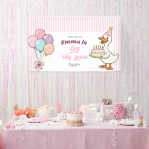 ピンクのリボンがかわいい1歳の誕生日パーティー 横断幕
