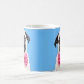 ピンクのリボンを付けたパグ コーヒーマグカップ (中央)