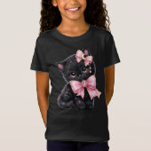 「ピンクのリボンを付けた黒猫」 可愛い猫のTシャツ Tシャツ (正面)