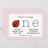 ピンクのレディバグの最初の誕生日の招待 招待状 (正面/裏面)