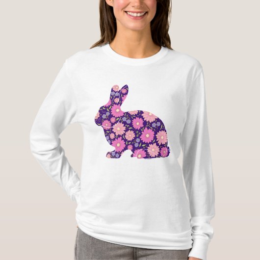 ピンクのレトロなウサギとお花 Tシャツ (正面)