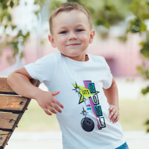 ピンクのレトロのボーリングのデザイン Tシャツ