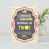 ピンクのレモネードの第2誕生日のシェブロンの招待状 招待状 (スタンド正面)