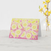 ピンクのレモネード「ハッピーバースデー」グリーティングカード カード (黄色い花)