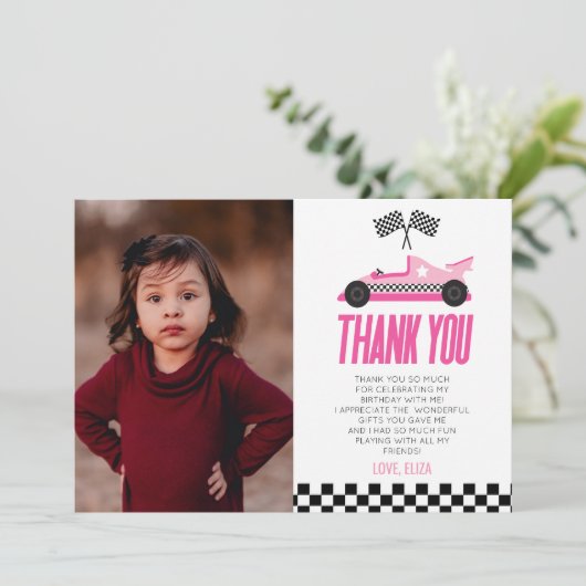 ピンクのレースカーカスタムの写真の誕生日パーティー サンキューカード (スタンド正面)
